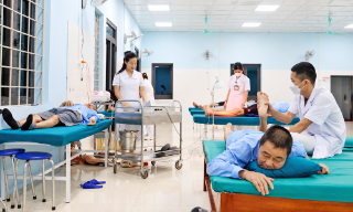 Hoàn thiện hệ thống chăm sóc sức khỏe người cao tuổi