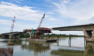Chủ tịch UBND tỉnh Bắc Ninh tặng Bằng khen 15 tập thể, cá nhân có thành tích trong giải ngân vốn đầu tư công