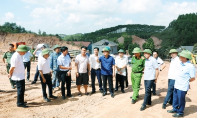  Chủ tịch UBND thành phố Bắc Ninh Phạm Hoàng Sơn kiểm tra đột xuất hoạt động khai thác khoáng sản