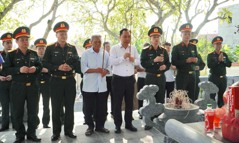  Bàn giao công trình tu bổ, tôn tạo Nghĩa trang Liệt sĩ Triều Tiên tại Bắc Ninh