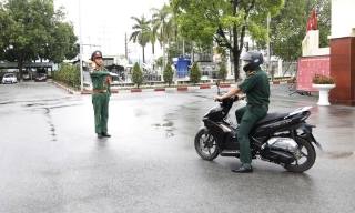 Xây dựng văn hóa giao thông trong lực lượng vũ trang