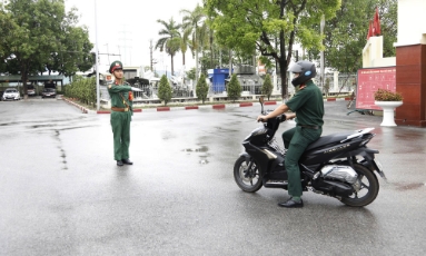  Xây dựng văn hóa giao thông trong lực lượng vũ trang