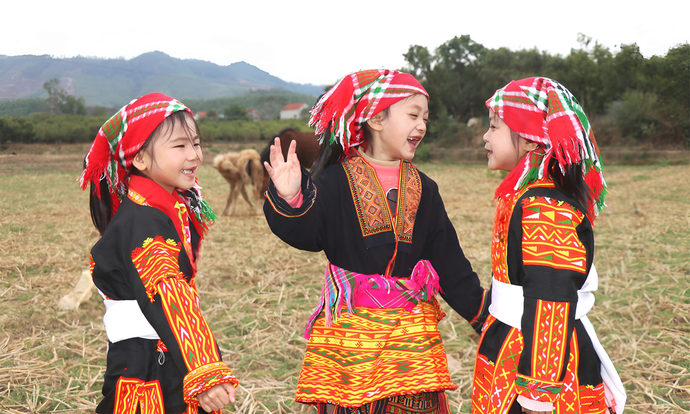  Sắc màu tuổi thơ
