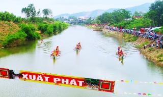 Hội bơi chải vùng cao Sơn Động