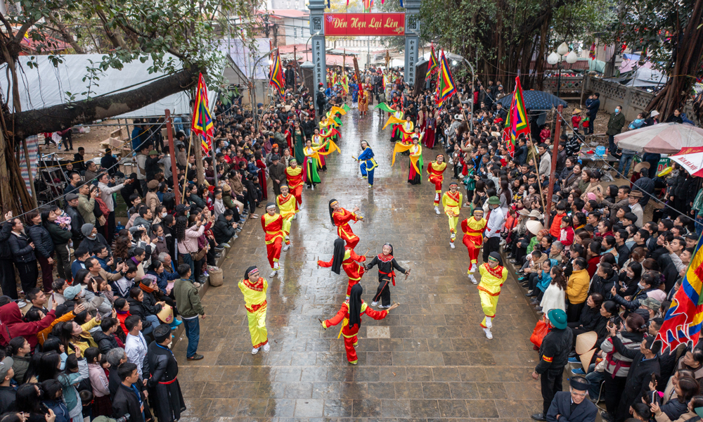  Vui hội Thổ Hà