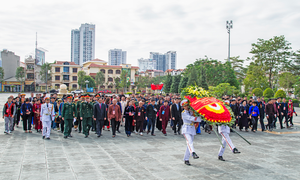  Uống nước nhớ nguồn