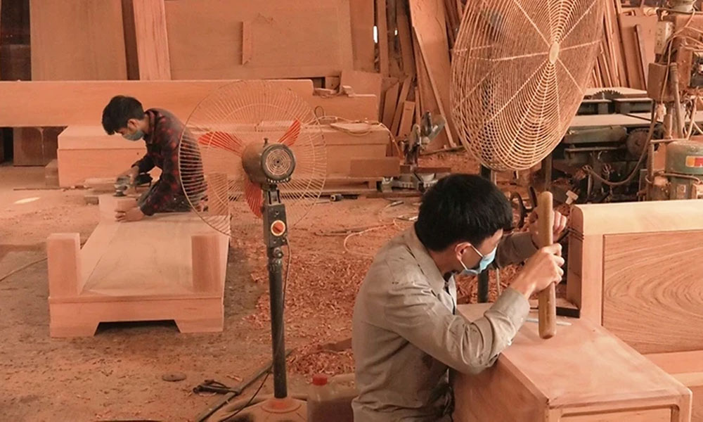 Preserving traditional crafts and challenges of sustainable development