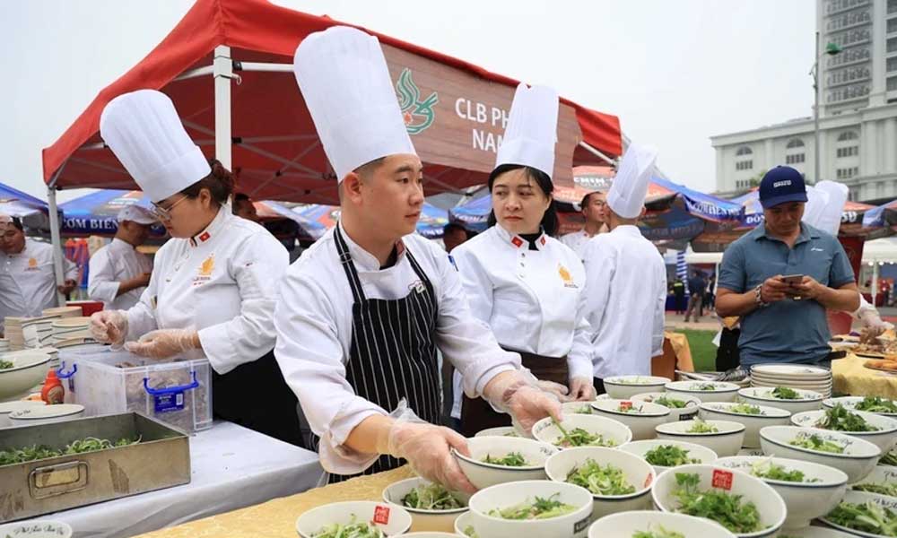 Bringing essence of Vietnamese pho to the world