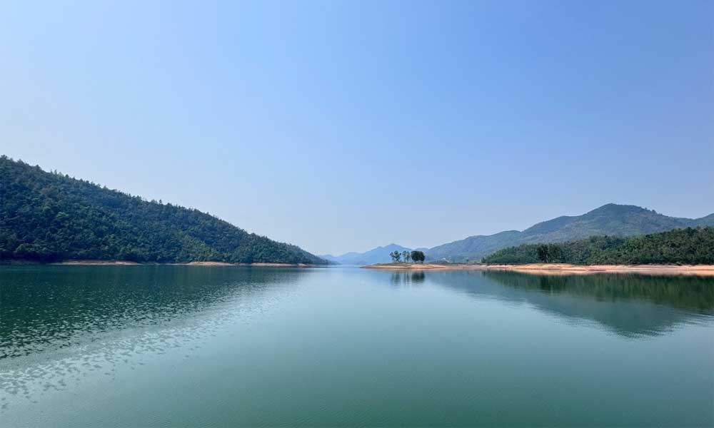Cam Son Lake - ideal destination for nature lovers
