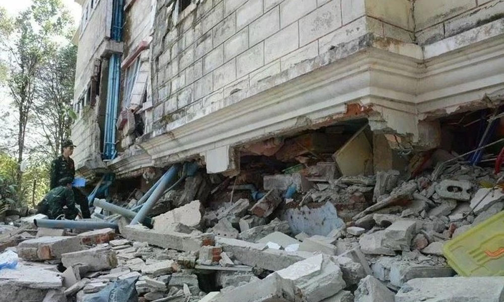 Vietnamese army, security forces proactively join earthquake relief efforts in Myanmar