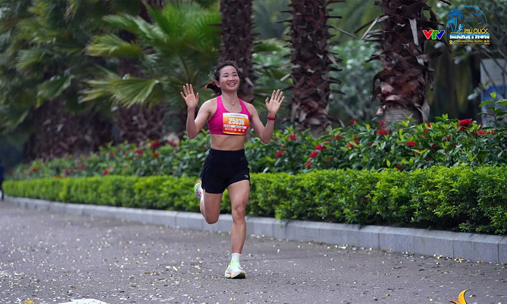 Nguyen Thi Oanh becomes champion of VTV Phu Quoc marathon 2025