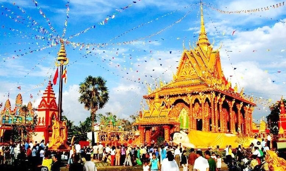 Government leader extends New Year wishes to Khmer people