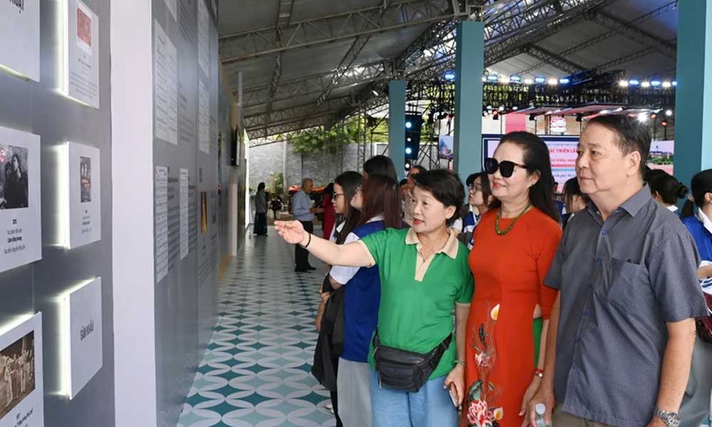 Ho Chi Minh Campaign named among city's 50 pivotal events