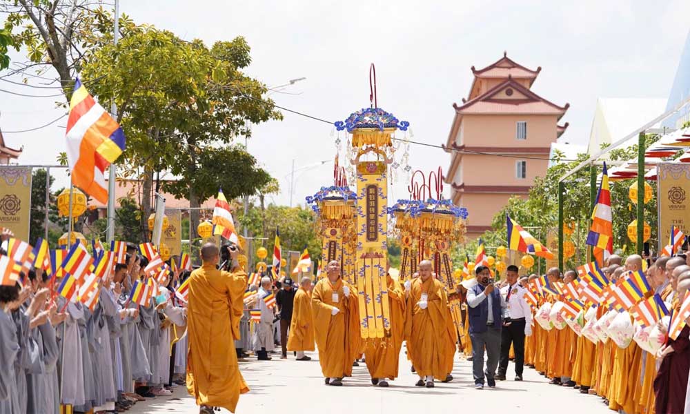 Buddha's sacred relics arrive in Viet Nam for UN Vesak celebrations