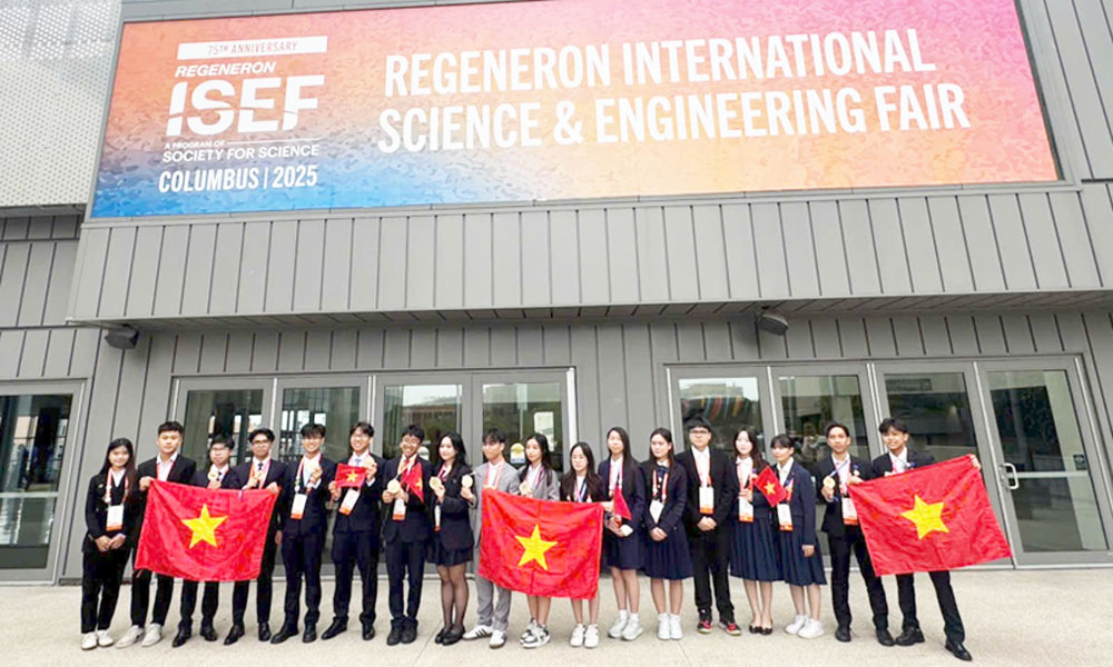 Vietnamese students win another Special Award at Regeneron ISEF 2025
