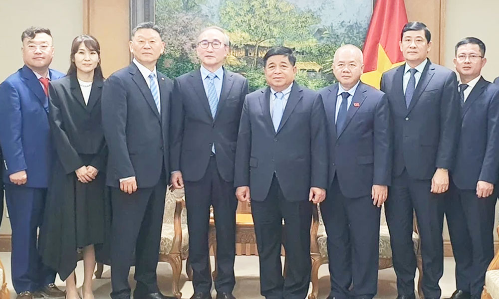 Deputy PM urges Korea Telecom–Viettel partnership in AI, data centres