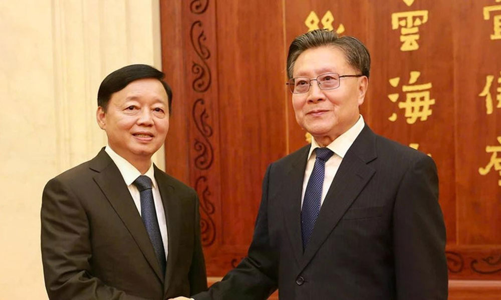 Deputy PM urges Viet Nam, China to give priority to infrastructure cooperation