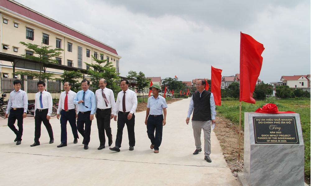 Indian-funded rural road inaugurated in Bac Ninh