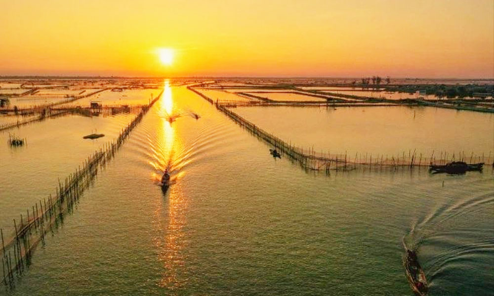 Hue famous for balanced and distinctive tourism