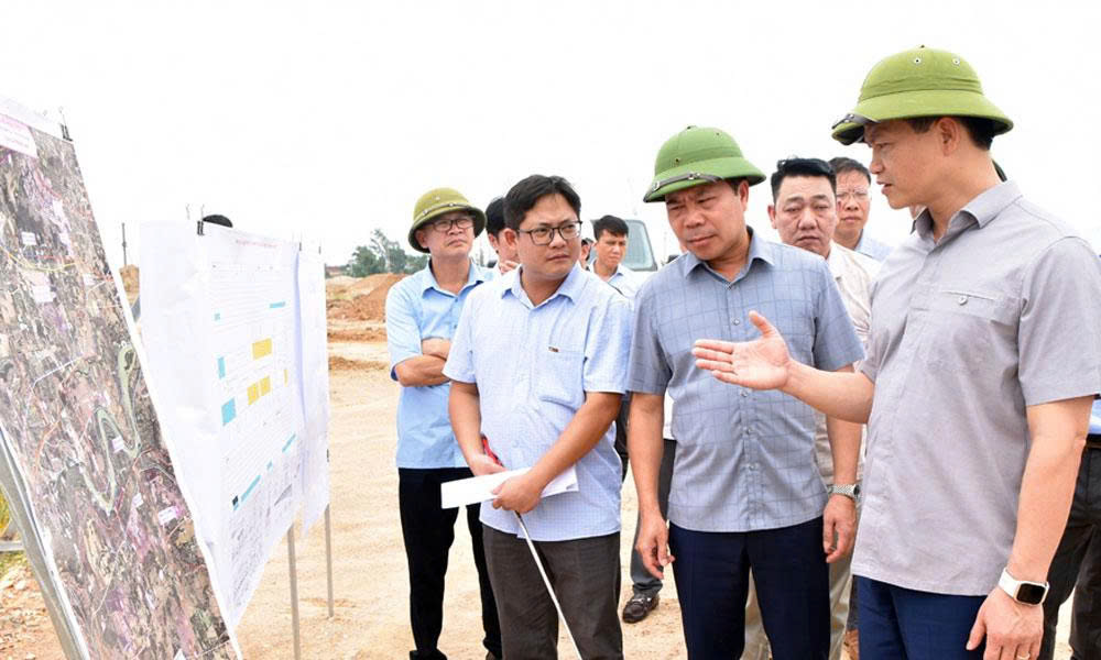 Bac Ninh calls for accelerated progress on Hanoi Belt Road 4 project