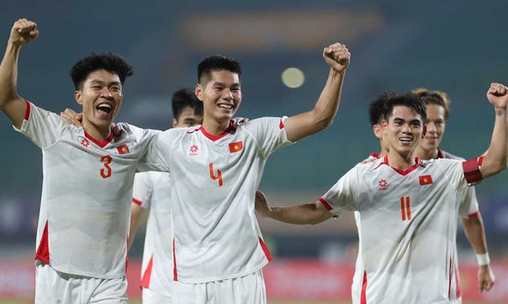 Coach Kim praises U23 team's performance in opening match at ASEAN Championship