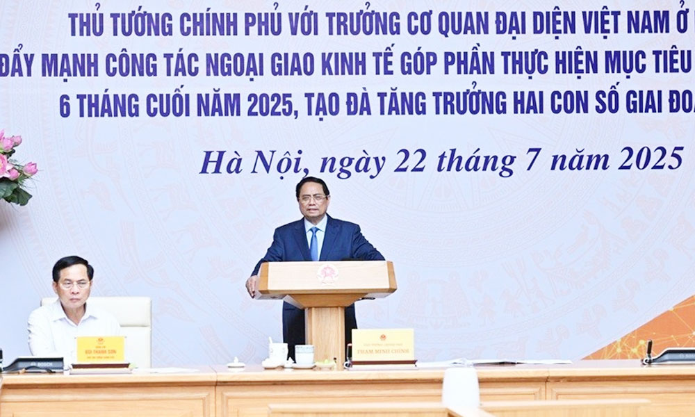 Economic diplomacy to support growth target of 8.3 - 8.5% in 2025: PM