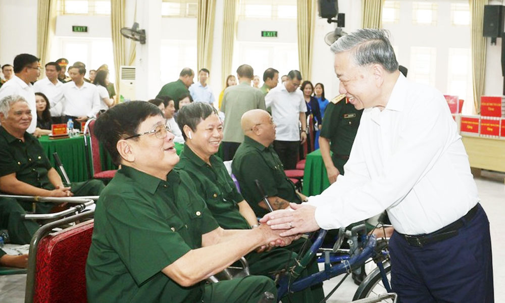 Care for revolutionary heroes is a long-term, regular duty: Party chief