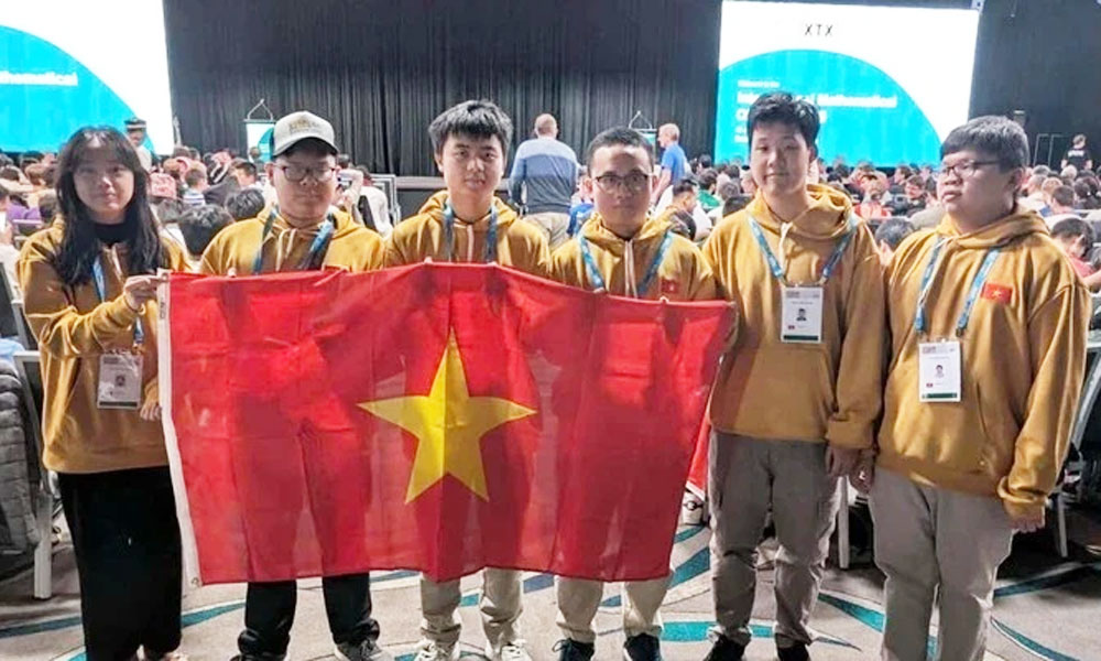 Vietnamese math team sweeps 22 awards at 2025 Asia Olympiad in Tokyo