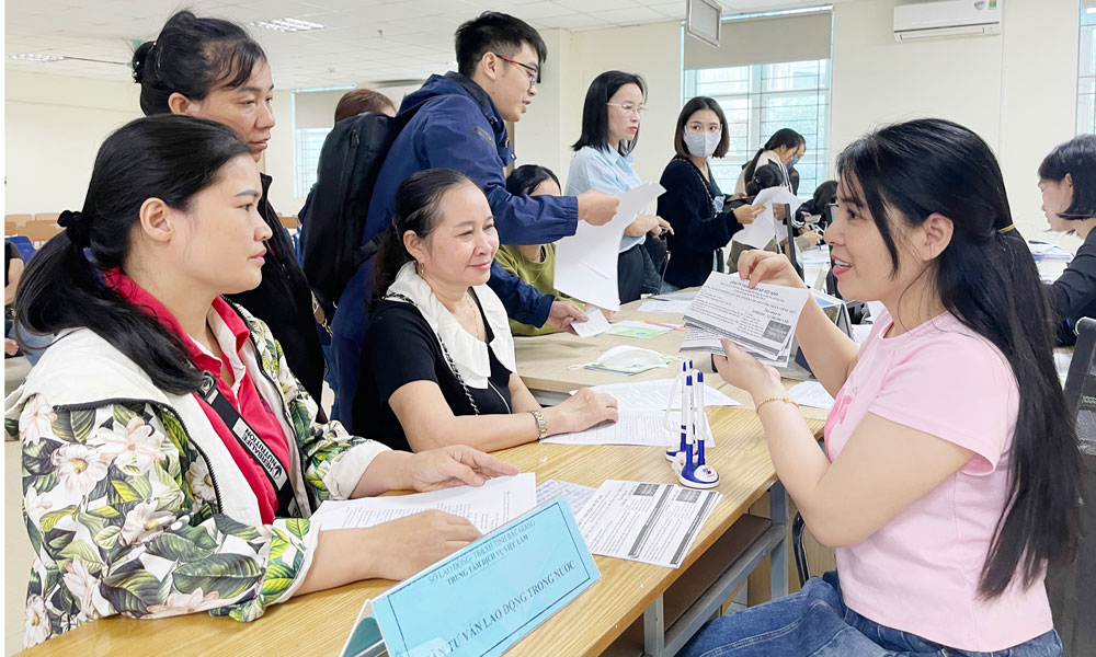 More than 45,200 laborers receive job counseling and placement support in Bac Ninh