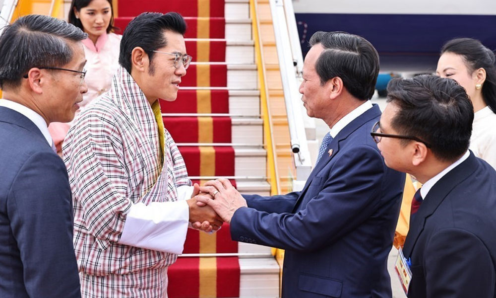 Bhutanese King, Queen start state visit to Vietnam