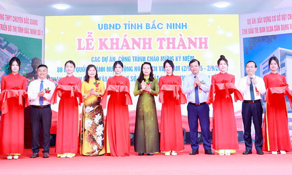 Bac Ninh inaugurates new facilities at Bac Giang High School for the Gifted