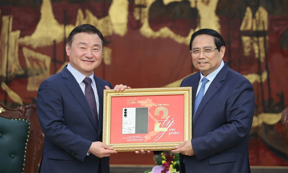 Samsung urged to expand investment in Viet Nam