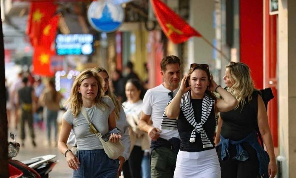Hanoi tourism numbers surge in September, outpacing 2024 growth