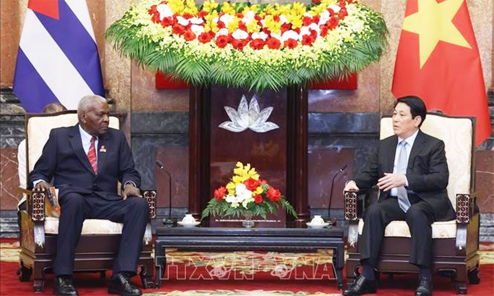 Vietnamese State President meets with top Cuban legislator in Hanoi