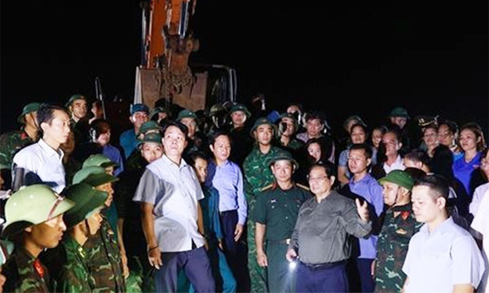 Prime Minister inspects storm-hit areas in Ninh Binh, directs urgent recovery efforts