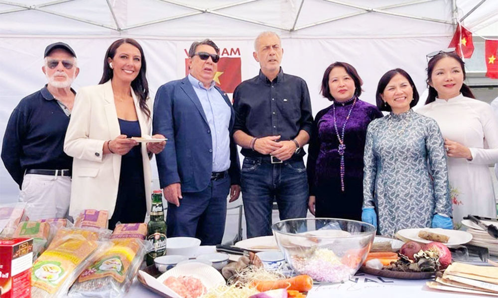 Cuisine brings Vietnam and Greece closer