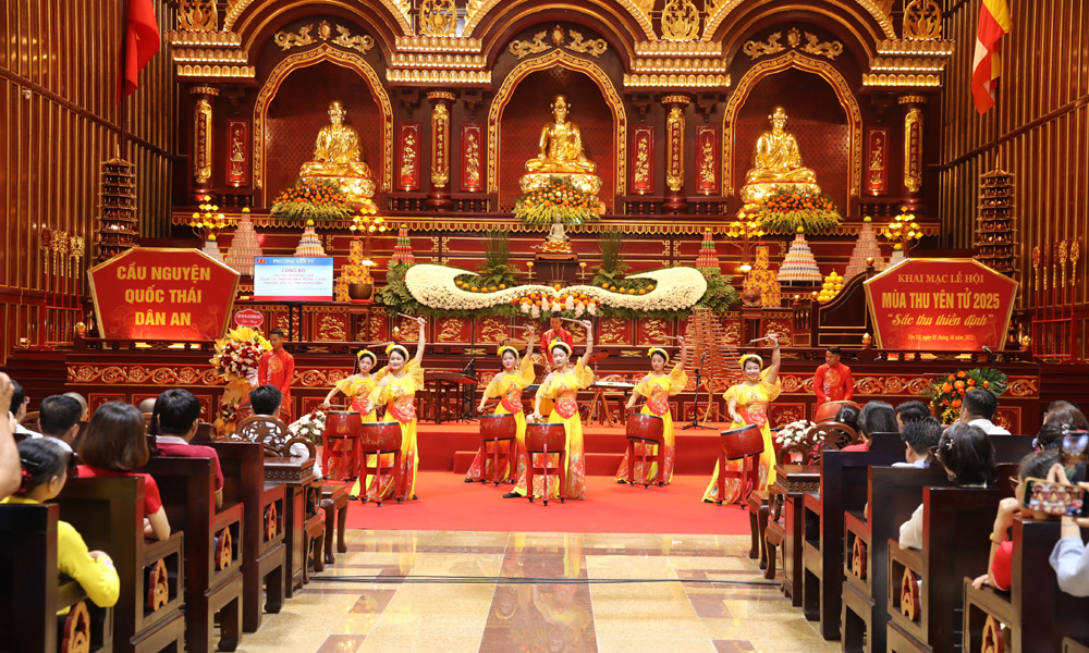 Yen Tu autumn festival 2025 opens with theme “Meditative autumn hues”