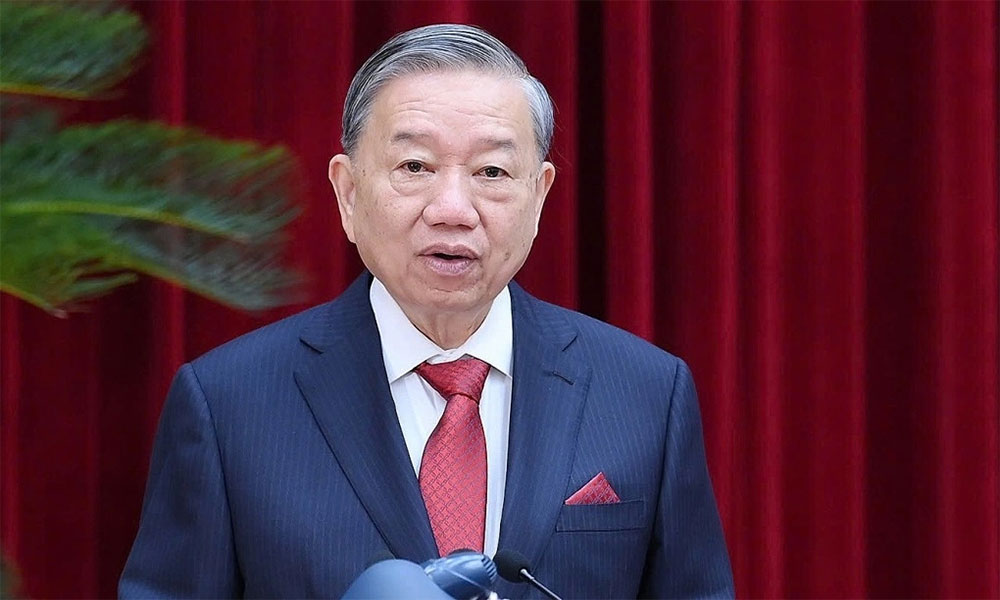 Party Central Committee's 13th plenum discusses preparations for 14th National Party Congress, socio-economic issues