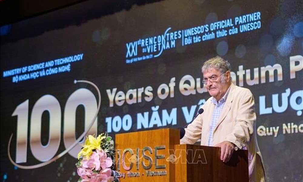 Nobel Laureate joins scientists for international quantum physics conference in Vietnam
