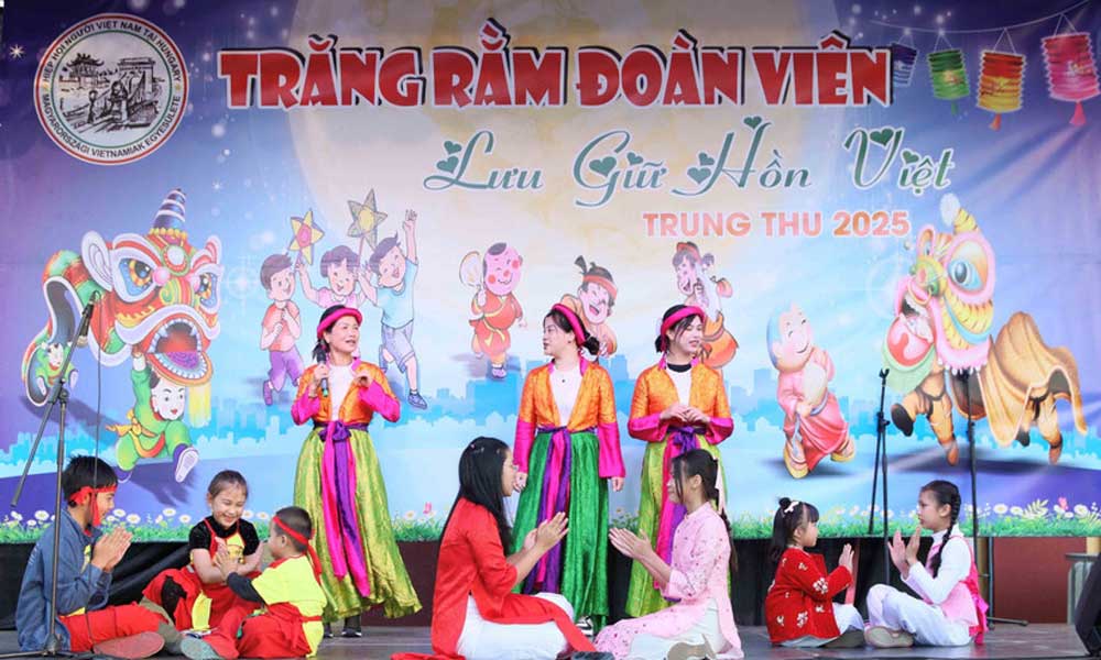 Vietnamese Mid-Autumn Festival celebrated with joy globally