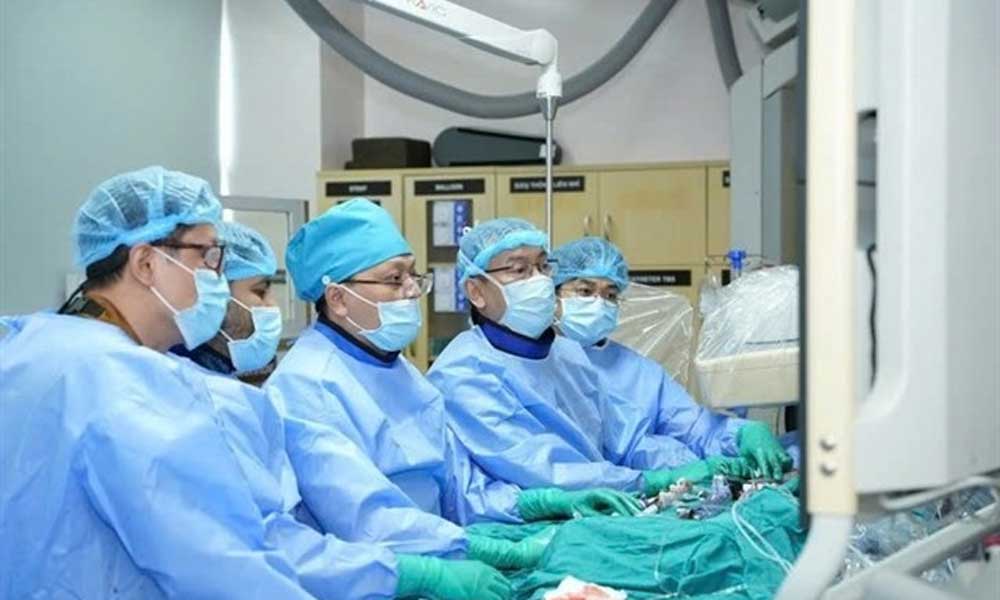 University Medical Centre marks 100th transcatheter aortic valve implantation