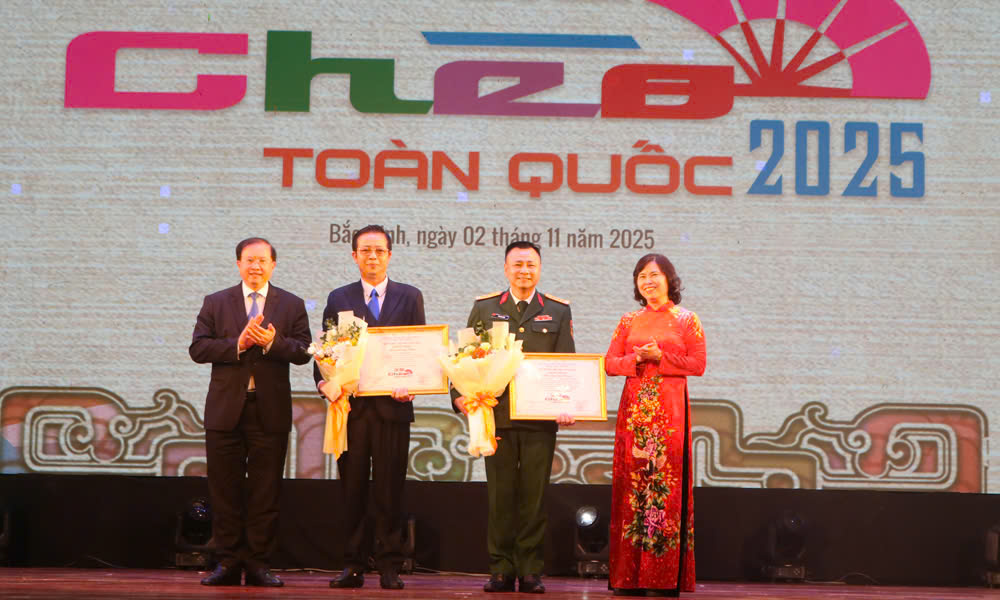 35 gold medals awarded at 2025 National Cheo Festival in Bac Ninh