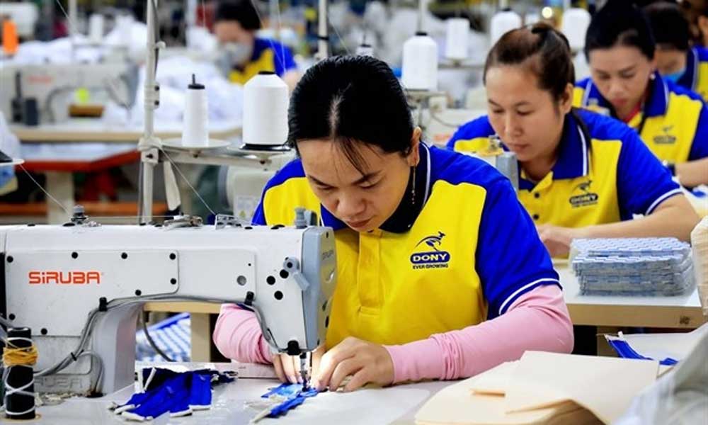 Vietnam’s garment industry rebounds, but challenges loom
