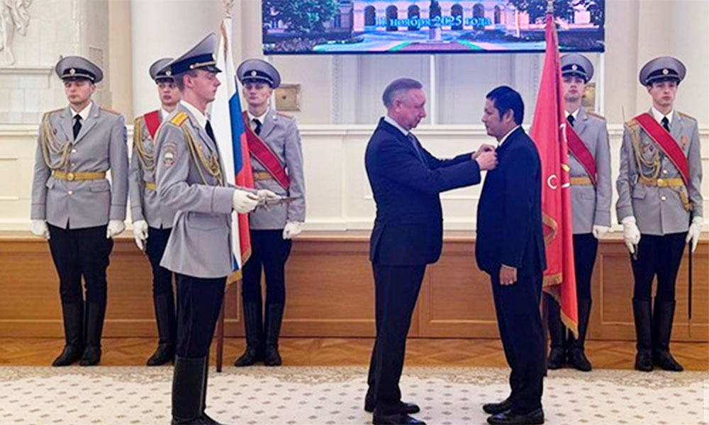 Saint Petersburg honours Vietnamese national for contribution to international cooperation