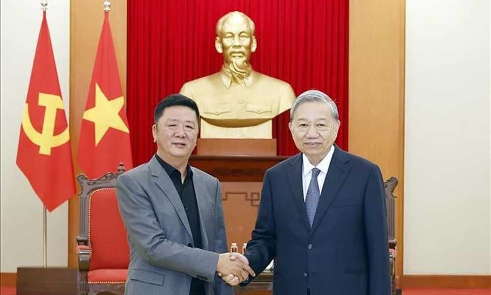 Party Chief receives Vice Chairman of China’s Luxshare-ICT Group