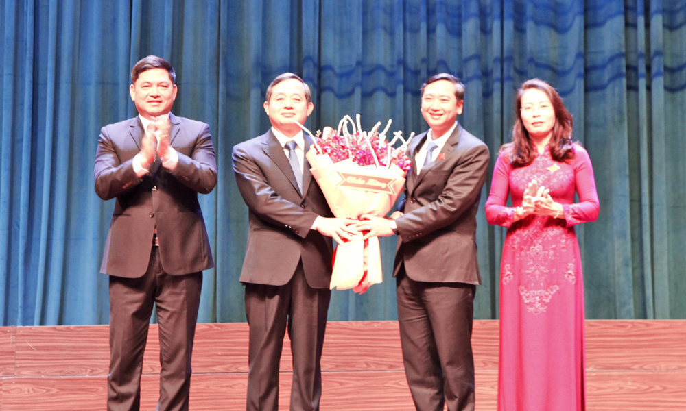 Pham Hoang Son elected Chairman of Bac Ninh People’s Committee