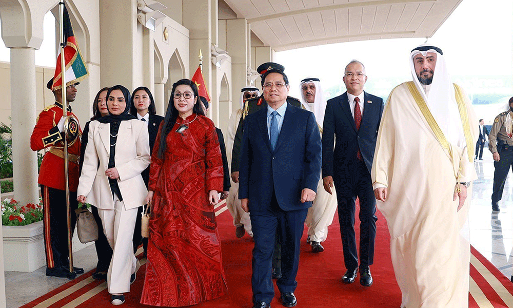 Prime Minister Pham Minh Chinh begins official visit to Kuwait