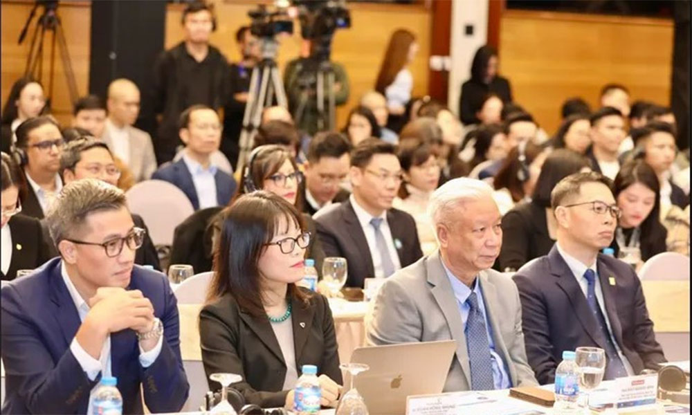 Nearly 18 billion cashless transactions recorded in nine months