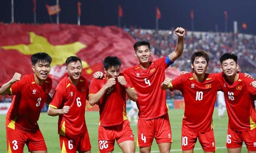 Coach Kim Sang-sik calls up Vietnam’s strongest men for SEA Games 33 in Thailand