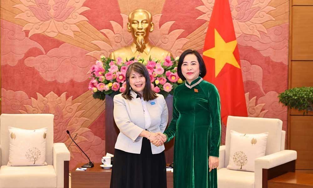 NA Vice Chairwoman receives UNICEF, CRC leaders